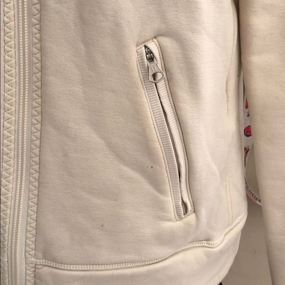 Lululemon Keep It Cozy Jacket
Angel Wing - Picture 5 of 14